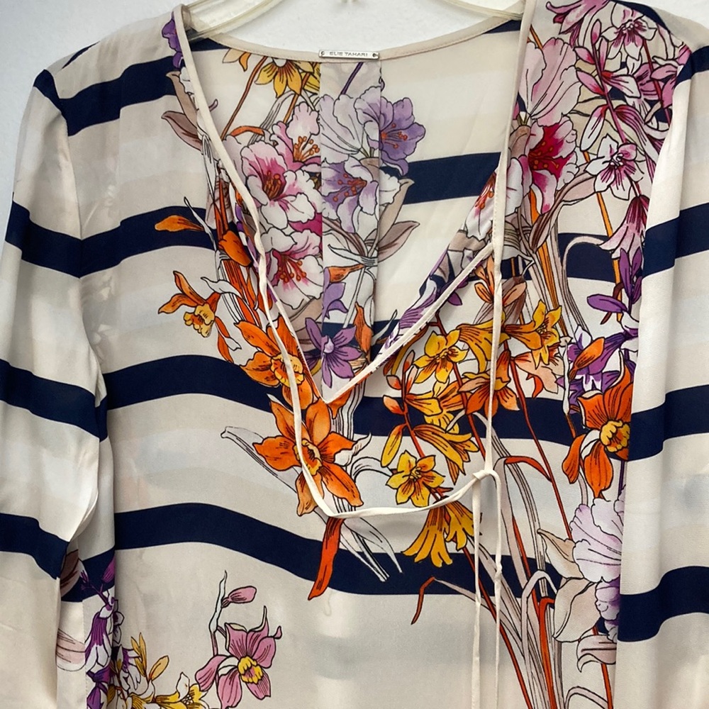Ellie Tahari Sample size top
